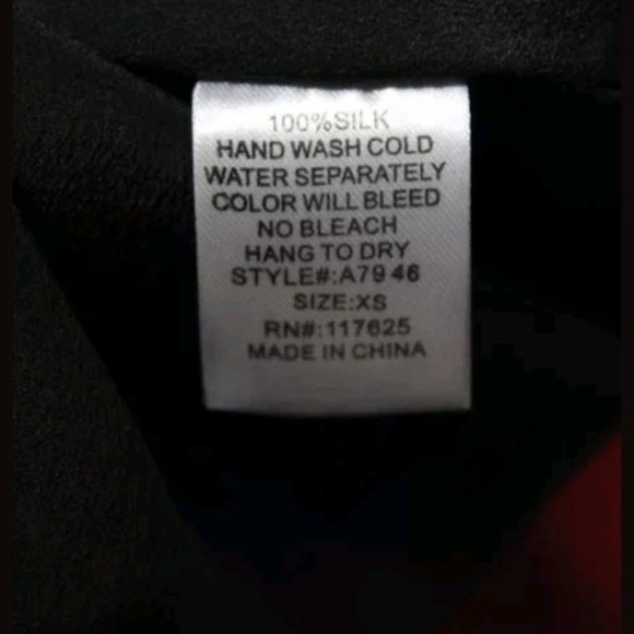 Interlud silk v-neck spaghetti tank shirt xsmall - Picture 3 of 5